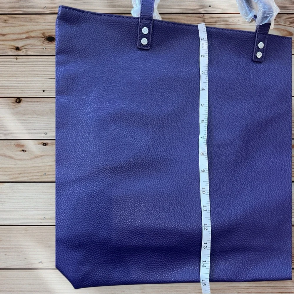 Thirty-One Around Town Tote Posh Purple Pebble - Picture 5 of 8